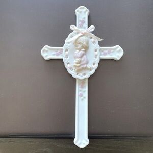 Cross for girls rooms​